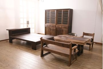 中古　美品　桐里工房製!しっとりとした落ち着きのある佇まいが魅力的な総桐材製ベッドフレーム(定価約72万円)(R-047596)