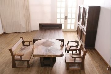 中古　美品　桐里工房製!しっとりとした落ち着きのある佇まいが魅力的な総桐材製ベッドフレーム(定価約72万円)(R-047596)