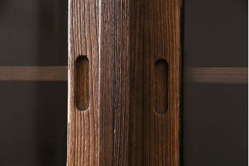中古　美品　桐里工房製!しっとりとした落ち着きのある佇まいが魅力的な総桐材製キャビネット(収納棚、戸棚)(定価約100万円)(R-047598)