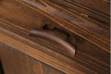 中古　美品　桐里工房製!しっとりとした落ち着きのある佇まいが魅力的な総桐材製キャビネット(収納棚、戸棚)(定価約100万円)(R-047598)