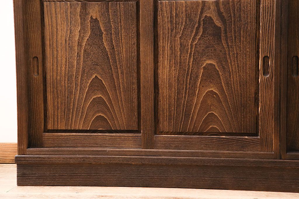 中古　美品　桐里工房製!しっとりとした落ち着きのある佇まいが魅力的な総桐材製キャビネット(収納棚、戸棚)(定価約100万円)(R-047598)