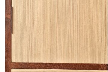 中古美品　民芸家具　縁・取っ手座桑材　特注品で作られた珍しいサイズ!コントラストがお洒落な国産桐箪笥(衣装箪笥、着物箪笥、和タンス、引き出し、桐たんす)(R-047599)