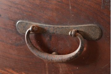 和製アンティーク　ケヤキの木目が和の趣を演出する仙台箪笥(重ね箪笥、時代箪笥、衣装箪笥)(R-047601)