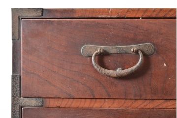 和製アンティーク　ケヤキの木目が和の趣を演出する仙台箪笥(重ね箪笥、時代箪笥、衣装箪笥)(R-047602)