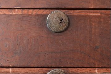 和製アンティーク　ケヤキの木目が和の趣を演出する仙台箪笥(重ね箪笥、時代箪笥、衣装箪笥)(R-047602)