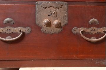 和製アンティーク　上手物!前面欅(ケヤキ)材の上品な二本松箪笥(重ね箪笥、時代箪笥、衣装箪笥)(R-047605)