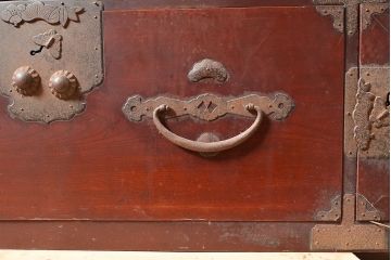 和製アンティーク　上手物!前面欅(ケヤキ)材の上品な二本松箪笥(重ね箪笥、時代箪笥、衣装箪笥)(R-047605)