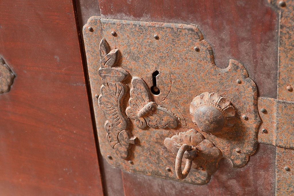 和製アンティーク　上手物!前面欅(ケヤキ)材の上品な二本松箪笥(重ね箪笥、時代箪笥、衣装箪笥)(R-047605)