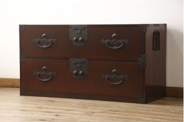 和製アンティーク　上手物!前面欅(ケヤキ)材の上品な二本松箪笥ローボード(時代箪笥、衣装箪笥、ローチェスト)(R-047606)