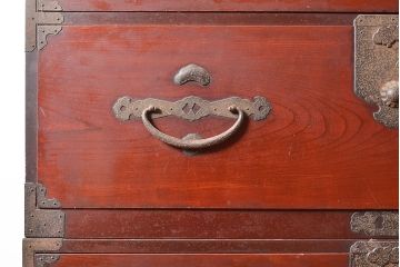 和製アンティーク　上手物!前面欅(ケヤキ)材の上品な二本松箪笥(和たんす、収納タンス、時代箪笥、衣装箪笥、引き出し)(R-047607)