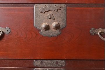 和製アンティーク　上手物!前面欅(ケヤキ)材の上品な二本松箪笥(和たんす、収納タンス、時代箪笥、衣装箪笥、引き出し)(R-047607)
