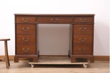 ヴィンテージ　DREXEL HERITAGE (ドレクセルヘリテイジ)　マホガニー材　洗練された大人の雰囲気醸し出す両袖デスク(机、在宅ワーク、在宅用ワークデスク、ビンテージ)(R-047611)