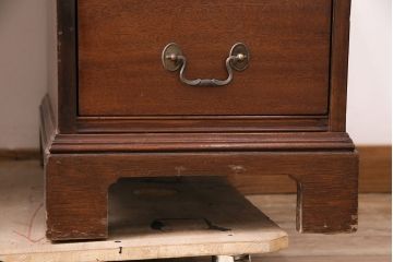 ヴィンテージ　DREXEL HERITAGE (ドレクセルヘリテイジ)　マホガニー材　洗練された大人の雰囲気醸し出す両袖デスク(机、在宅ワーク、在宅用ワークデスク、ビンテージ)(R-047611)