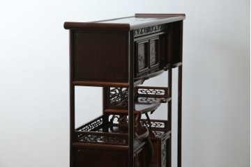 中古　国産指物家具　紫檀(シタン)材　高級品!漆塗りが上品な和の雰囲気を醸し出す飾り棚　(R-047625)