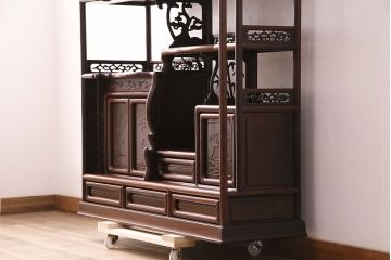 中古　国産指物家具　紫檀(シタン)材　高級品!漆塗りが上品な和の雰囲気を醸し出す飾り棚(茶棚、違い棚、戸棚、収納棚)(R-047625)