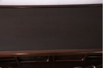 中古　国産指物家具　紫檀(シタン)材　高級品!漆塗りが上品な和の雰囲気を醸し出す飾り棚(茶棚、違い棚、戸棚、収納棚)(R-047625)