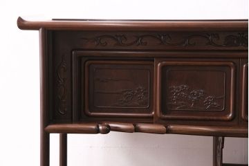 中古　国産指物家具　紫檀(シタン)材　高級品!漆塗りが上品な和の雰囲気を醸し出す飾り棚(茶棚、違い棚、戸棚、収納棚)(R-047625)