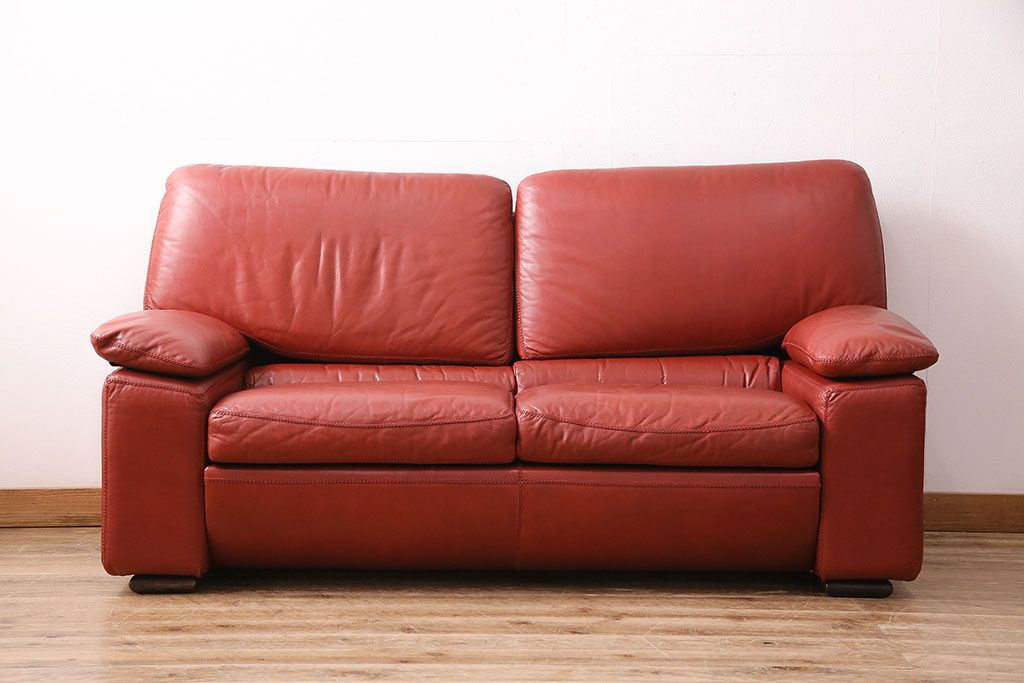 中古　スペイン製　VAROSA VALENTI(バロッサ バレンティ)　高級品!大人な雰囲気を醸し出す二人掛けソファ　定価約100万円　(R-047628)