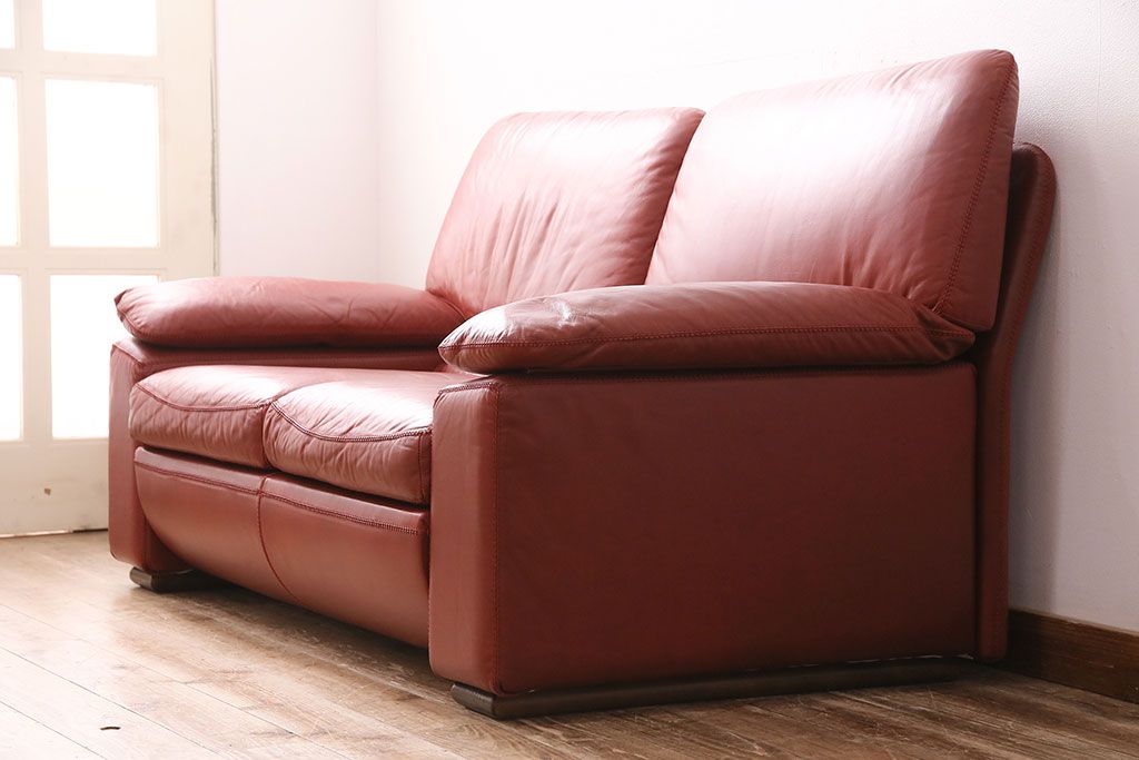 中古　スペイン製　VAROSA VALENTI(バロッサ バレンティ)　高級品!大人な雰囲気を醸し出す二人掛けソファ　定価約100万円　(R-047628)