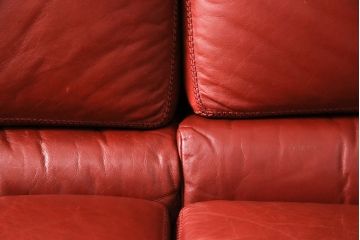 中古　スペイン製　VAROSA VALENTI(バロッサ バレンティ)　高級品!大人な雰囲気を醸し出す二人掛けソファ　定価約100万円　(R-047628)