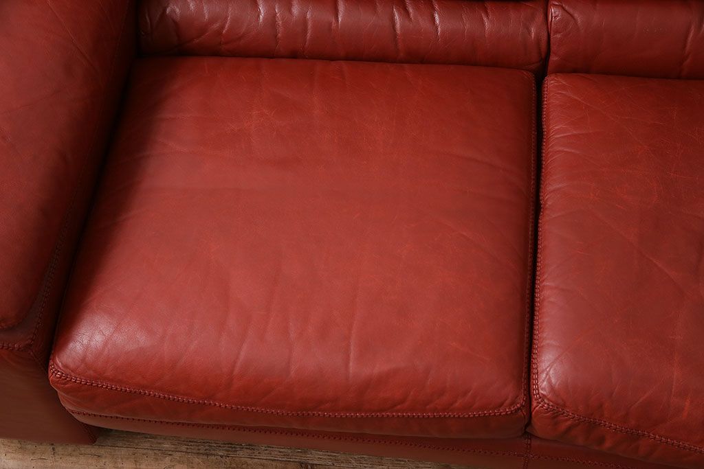 中古　スペイン製　VAROSA VALENTI(バロッサ バレンティ)　高級品!大人な雰囲気を醸し出す二人掛けソファ　定価約100万円　(R-047628)