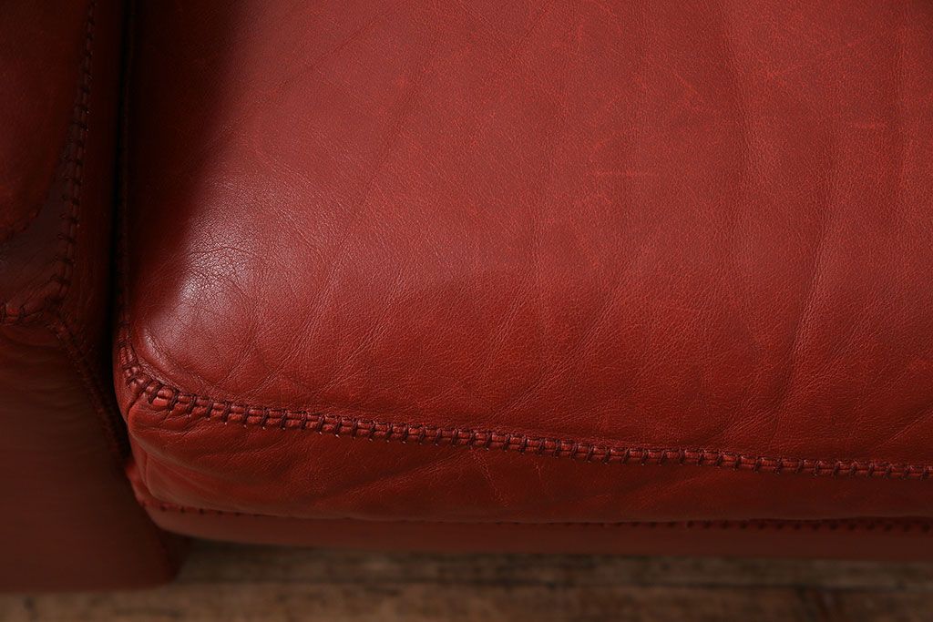 中古　スペイン製　VAROSA VALENTI(バロッサ バレンティ)　高級品!大人な雰囲気を醸し出す二人掛けソファ　定価約100万円　(R-047628)