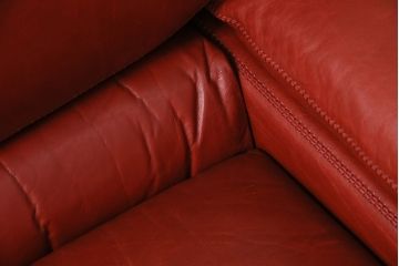 中古　スペイン製　VAROSA VALENTI(バロッサ バレンティ)　高級品!大人な雰囲気を醸し出す二人掛けソファ　定価約100万円　(R-047628)