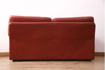 中古　スペイン製　VAROSA VALENTI(バロッサ バレンティ)　高級品!大人な雰囲気を醸し出す二人掛けソファ　定価約100万円　(R-047628)