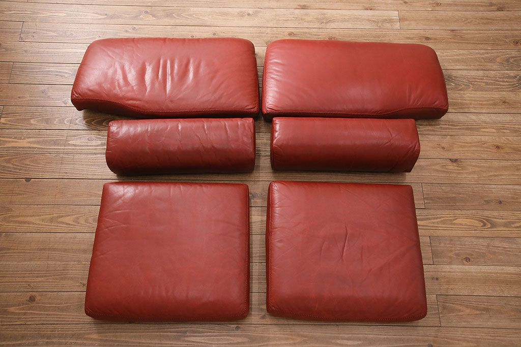 中古　スペイン製　VAROSA VALENTI(バロッサ バレンティ)　高級品!大人な雰囲気を醸し出す二人掛けソファ　定価約100万円　(R-047628)