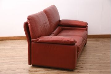 中古　スペイン製　VAROSA VALENTI(バロッサ バレンティ)　高級品!大人な雰囲気を醸し出す二人掛けソファ(定価約100万円)(2人掛け、ラブソファ、アームソファ)(R-047628)