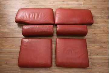 中古　スペイン製　VAROSA VALENTI(バロッサ バレンティ)　高級品!大人な雰囲気を醸し出す二人掛けソファ(定価約100万円)(2人掛け、ラブソファ、アームソファ)(R-047628)