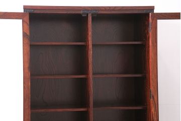 中古　伝統民芸　岩谷堂箪笥　No.233　拭き漆塗りが上品なキャビネット(書棚、本箱、ブックケース)(定価約45万円)