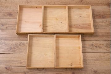 和製アンティーク　昭和中期　木色のコントラストがお洒落な小引き出し(小物収納、卓上収納)(R-047633)