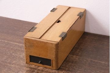 昭和レトロ　ナラ材　黒檀製そろばん付きの珍しい小物入れ(木箱、小物収納、算盤)(R-047636)