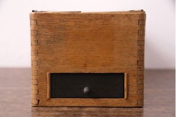 昭和レトロ　ナラ材　黒檀製そろばん付きの珍しい小物入れ(木箱、小物収納、算盤)(R-047636)