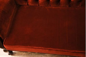 和製ヴィンテージ　モリシゲ(MORISHIGE/森繁)　希少!チェスト付きが珍しい、優雅なひとときを演出するソファ(2人掛け、ビンテージ)(R-047640)