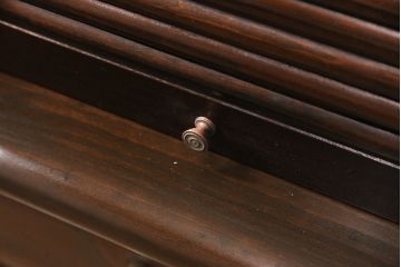 海外ヴィンテージ　ETHAN ALLEN(イーセンアーレン)　丸みのある蛇腹式の扉がお洒落なロールトップデスク(机、在宅ワーク、在宅用ビンテージ)(R-047641)
