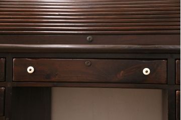 海外ヴィンテージ　ETHAN ALLEN(イーセンアーレン)　丸みのある蛇腹式の扉がお洒落なロールトップデスク(机、在宅ワーク、在宅用ビンテージ)(R-047641)