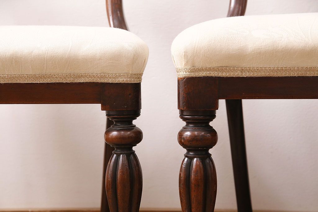 フランスアンティーク　ウォールナット材　高級感漂う優美な佇まいのチェア4脚セット(ダイニングチェア、椅子)(R-047658)