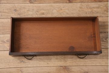 アンティーク　イギリス　エドワーディアン様式　高級品!!　優雅な空間を演出してくれるマホガニー材製のパーラーキャビネット(飾り棚、収納棚)(R-047665)