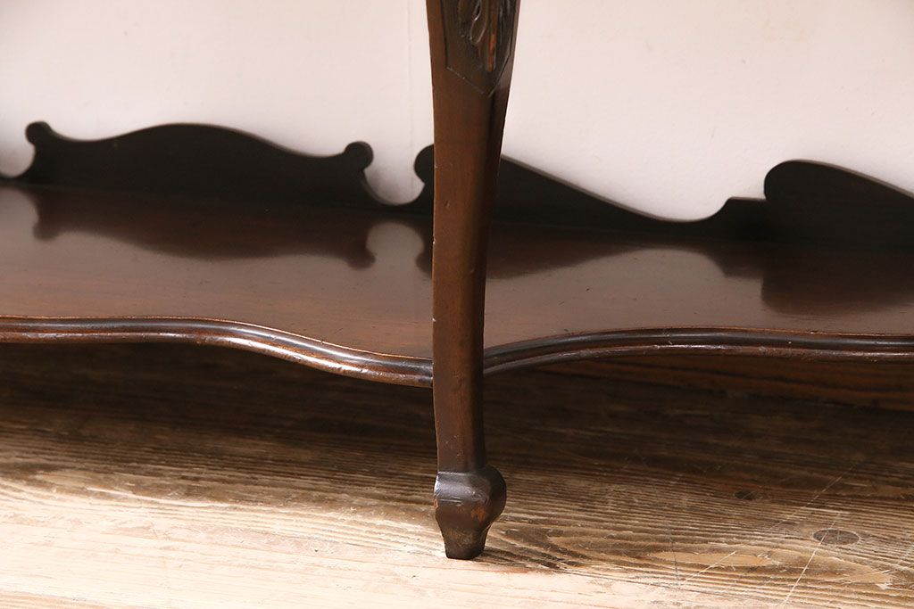 アンティーク　イギリス　エドワーディアン様式　高級品!!　優雅な空間を演出してくれるマホガニー材製のパーラーキャビネット(飾り棚、収納棚)(R-047665)