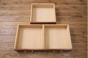 中古　maruni(マルニ木工) の地中海シリーズ!優美な佇まいのカップボード(食器棚、収納棚、戸棚)(R-047677)