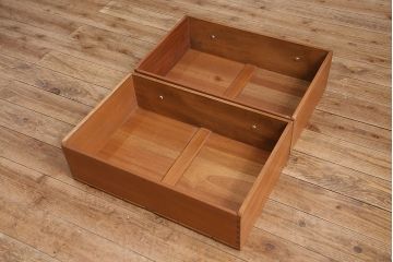 ヴィンテージ　楡材　ERCOL(アーコール)　イギリスから届きました!温もり溢れるキャスター付きサイドボード(収納棚、キャビネット、ビンテージ)(R-047684)