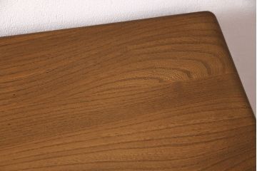 ヴィンテージ　楡材　ERCOL(アーコール)　イギリスから届きました!温もり溢れるキャスター付きサイドボード(収納棚、キャビネット、ビンテージ)(R-047684)