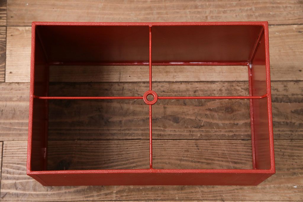 海外　ビンテージ照明　赤・シェード　ブロンズ像　華やかな空間を演出してくれるスタンドライト(照明、フロアスタンド)(R-047687)