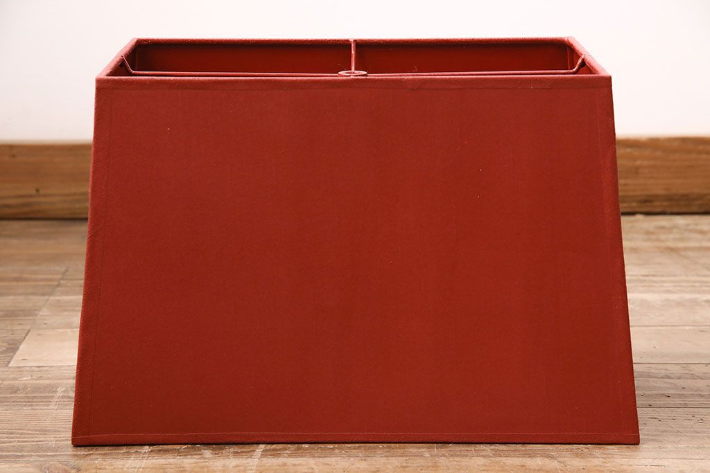 海外　ビンテージ照明　赤・シェード　ブロンズ像　華やかな空間を演出してくれるスタンドライト(照明、フロアスタンド)(R-047687)