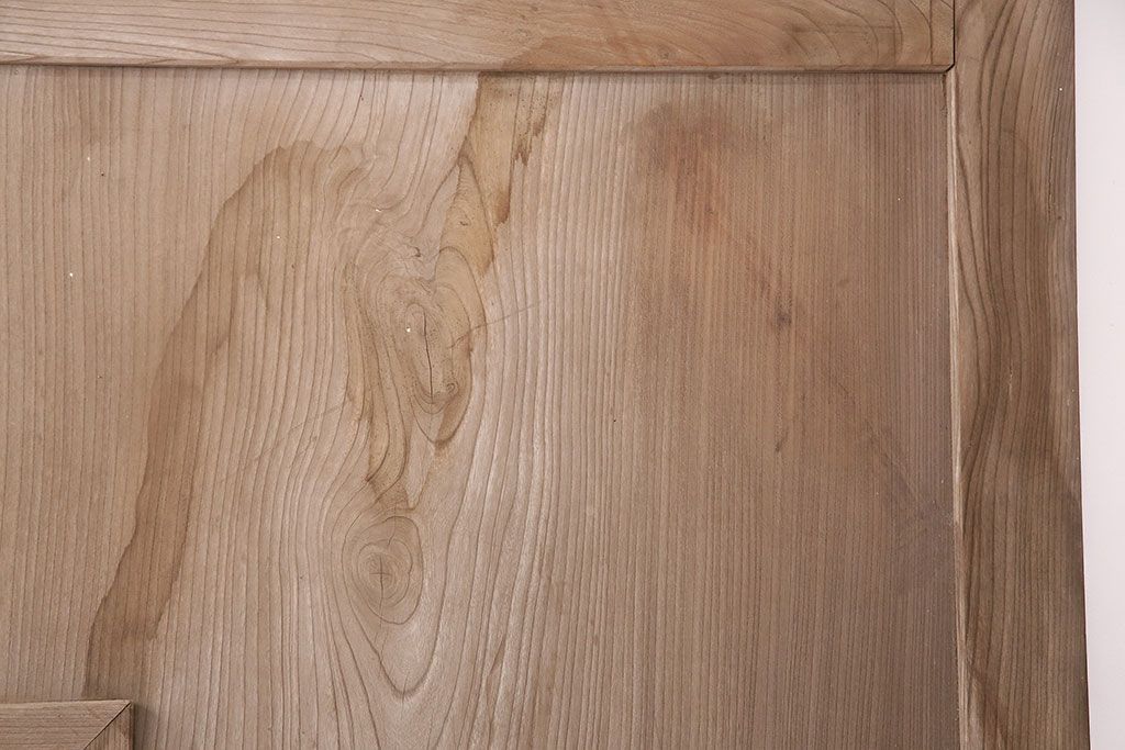 アンティーク建具　明治大正期　欅(ケヤキ)材の一枚板を使用した和の趣あふれる蔵戸　(R-047697)