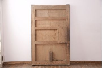 アンティーク建具　明治大正期　欅(ケヤキ)材の一枚板を使用した和の趣あふれる蔵戸　(R-047697)