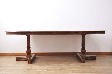 中古　DREXEL HERITAGE(ドレクセルヘリテイジ)　重厚な雰囲気が魅力的なラウンド型のエクステンションテーブル(ダイニングテーブル)(R-047698)