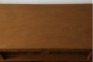 中古　民芸家具　屋久杉　彫刻と木の味わいが趣溢れる飾り棚(全体的に合板です)(収納棚、茶棚、サイドボード)(R-047699)